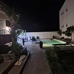 Villa Havre De Bien-etre Avec Piscine Et Jacuzzi