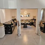 Havre De Bien-etre Avec Piscine Et Jacuzzi Ribaute-les-Tavernes