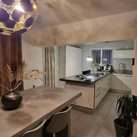 Havre De Bien-etre Avec Piscine Et Jacuzzi Villa Ribaute-les-Tavernes