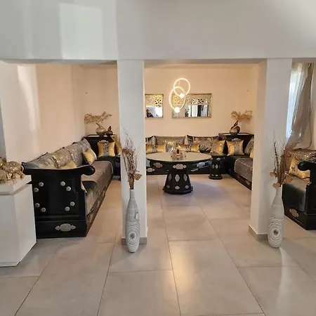 Havre De Bien-etre Avec Piscine Et Jacuzzi Ribaute-les-Tavernes